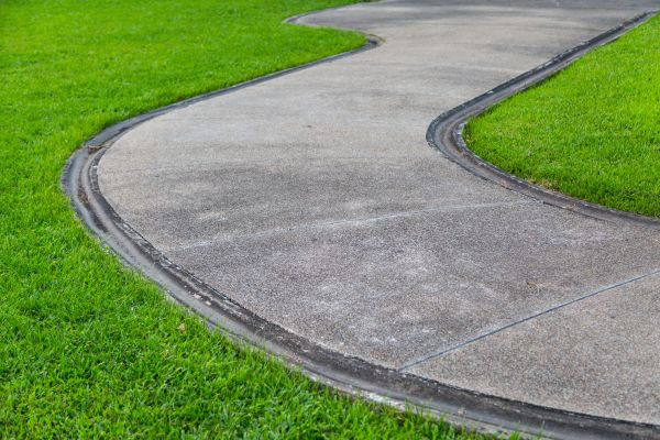 Concrete Sidewalk Construction in Mandeville