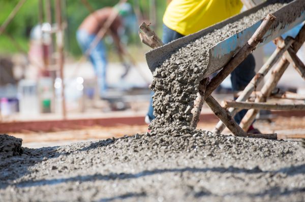 Backyard Concrete Pouring in Mandeville