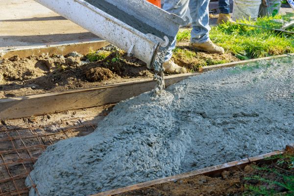 Driveway Concrete Pouring in Mandeville